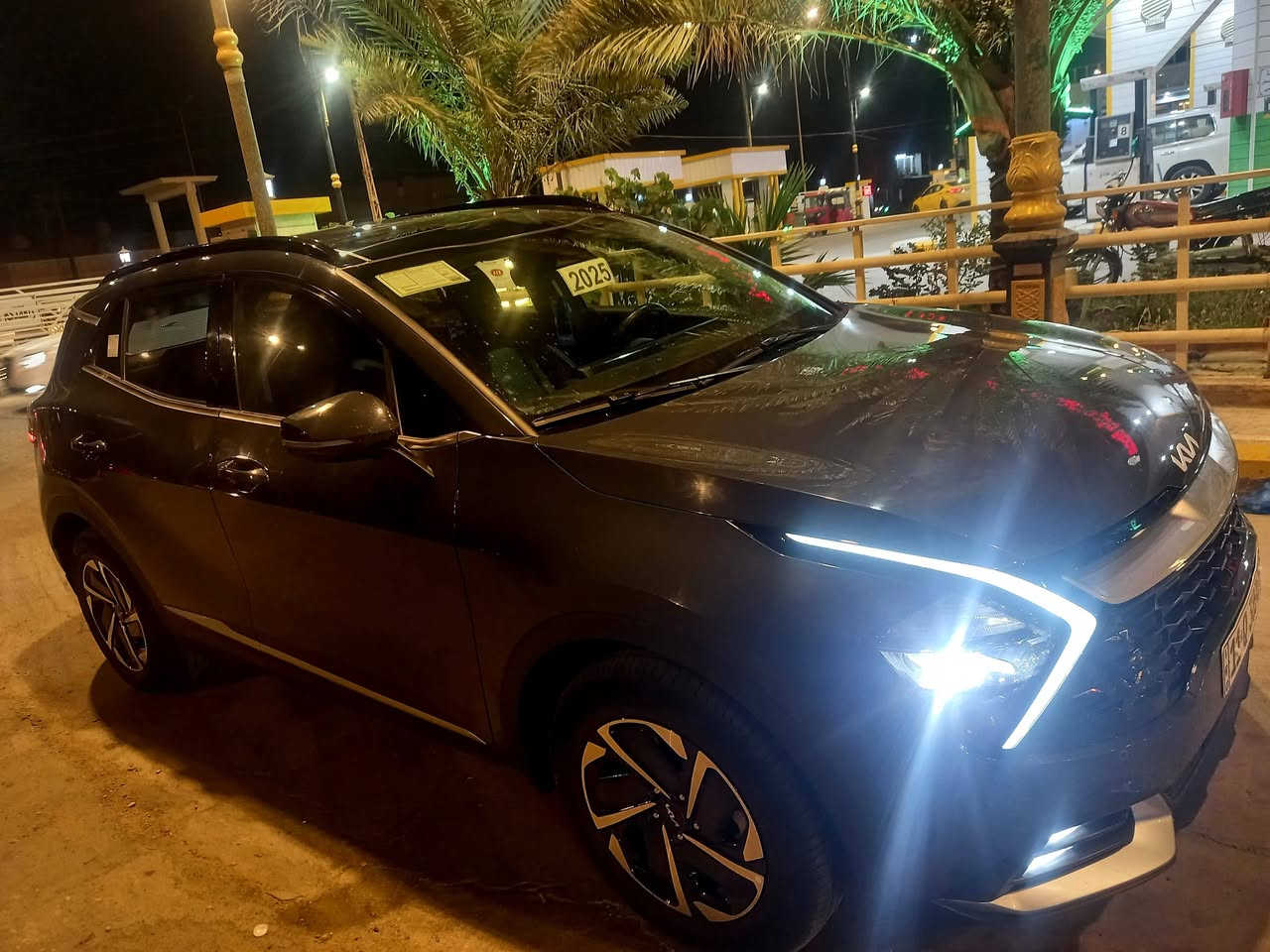 كيه سبورتج خليجي  فول مواصفات واحد على واحد موديل ٢٠٢٥ رقم بغداد ماشيه ١٦ الف بيها ضمان سياره جديده على وضع الشركه سعرها ٢٢٠ للإستفسار الاتصال على ***********
