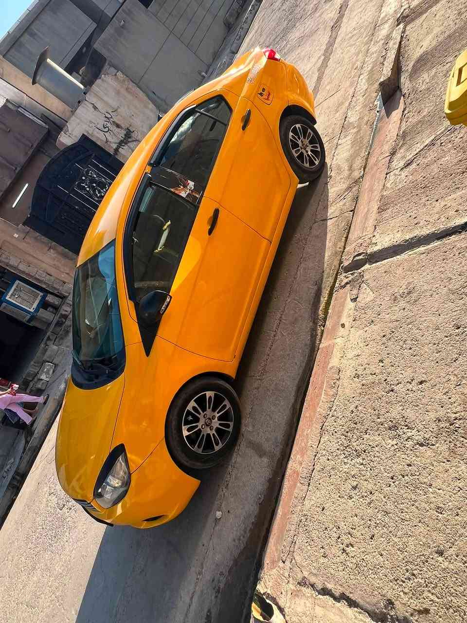 سلام عليكم كريت ويل للبيع موديل 2011 ضرر ماكو بَـس تصفيه مشروع وطني بسمي  بطاقت بانزين بيه تبريد مايشتغل 
سستم سمعات شاشه اصليه تخم تاير جديد صدر جديد  باتري جديد سعر ٥٢ وبيه مجال ***********

