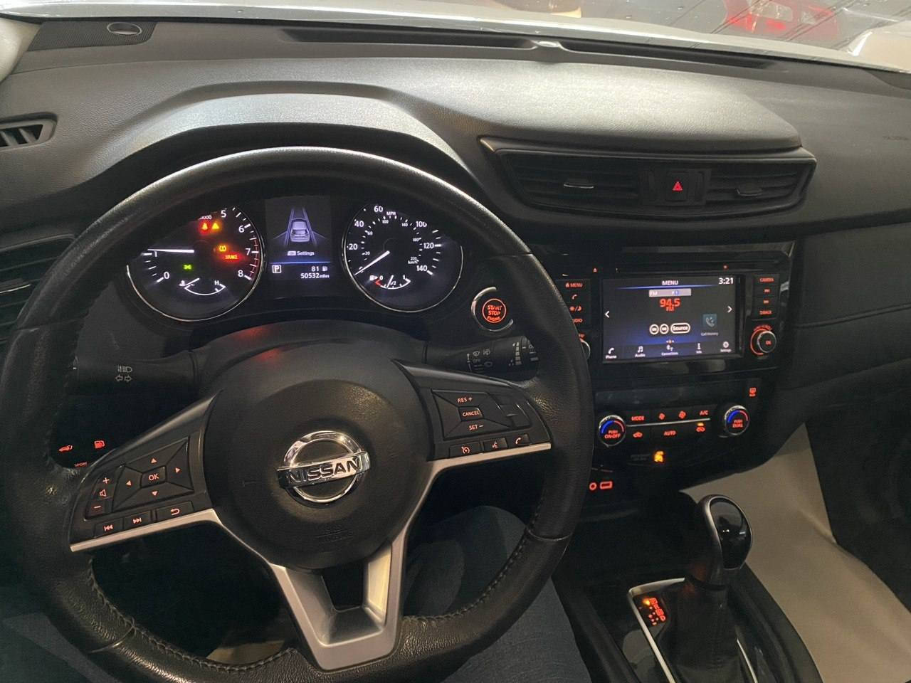 نيسان روج 2019 SV 
ماشية 50،000 ميل
المكينة 4 سلندر 2500 تنفس طبيعي

 
الضرر بونيد مبدل + باب النفر الخلفي بيه تعديل بارد وشخط
ايرباك ستيرن مبدل اصلي 
شاصي و دواخل سليمة

المواصفات : 
بصمة + تشغيل عن بعد 
كرسي سائق كهربائي
شاشة + كاميرا خلفية 
تبريد شاشة
تدفئة مقاعد
رادار امامي وخلفي 
تحديد مسار 
نقطة عمياء 
قطعتين تبريد 
صندوق كهرب وبحركة القدم 
اشارة وهيتر بالمراية 
ليد امامي + كشاف ضباب 
تحديد مسار + تحكمات ستيرن 
مثبت سرعة 
سبورت + ايكو  
طخم تاير جديد
كوبون بانزين 
الموقع / معرض رماح الموصل
*********** واتساب
السعر ١٦٥
