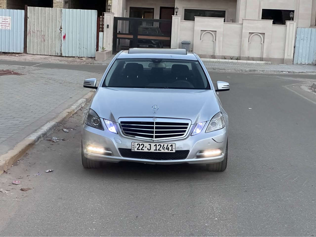 للبيع او مراوس  مارسيدس E200 موديل ٢٠١٠ خليجي

محرك 4 سلندر بلادي ممفتوح جديدمكفول

كير اوتماتيك ثلاث وضعيات قباده مكفول 

تبريد شغال ثلج قطعتين بعز الضهر ثلج تبريدها

تخم تاير صدر باتري كله جديد ترايها كلش حلو

سياره مال بيت متعوب عليها مو تعبانه كلش جديده

رقم اربيل الدولي تريد وكاله او تحويل اني حاضر 

السياره فول مواصفات ما بيها شي ميشتغل كلشي شغال

صفر مسج ما بيها اي اعطال ومتحتاج مصرف 

بيها شخط بل باب الوره السايق وصابغين قطعتين ملاون

السعر 115 ورقه وبي مجال *********** بغداد, العراق
