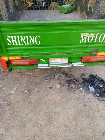 سلام عليكم ستوته البيع ميديل 21 بغداد الولدايه 
***********  سعر 1750وبيه مجال حك جيه
