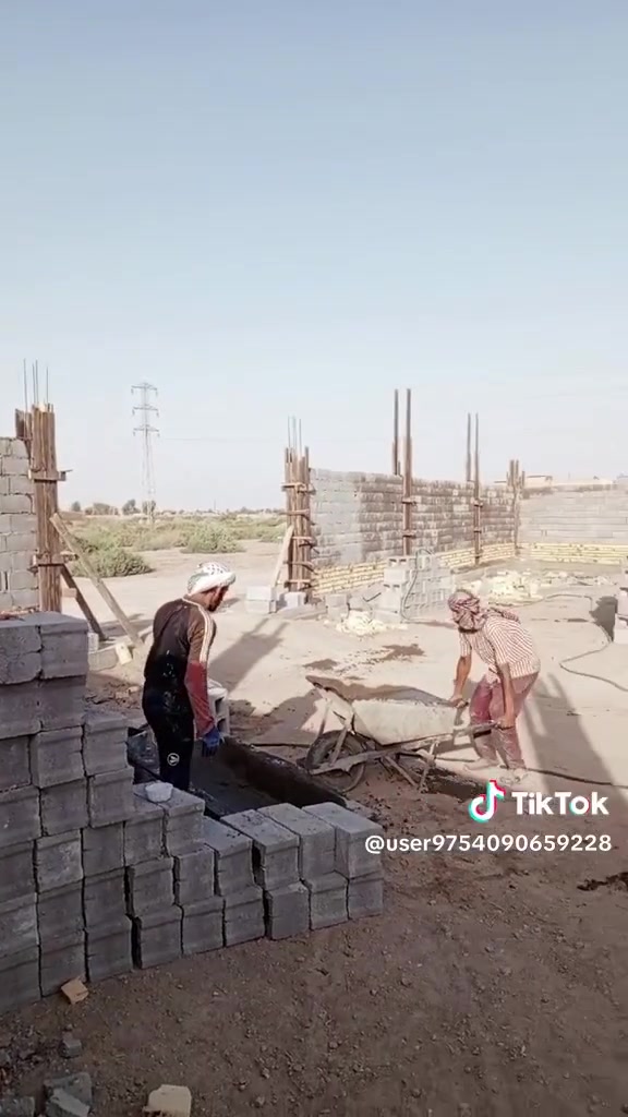 يوجد كادر خباطة يدوي
تحتاج صبت نضافه 
صب رباط ساس بتلو
رباط فوق شباك 
تسليطة سطح
لاضافه إلى 
حدل تربيع دخال سبيس 
تنضيف لبيت من نقاذ
تصل وات ساب 
***********
