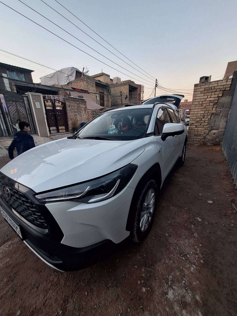 سيارة كورلا كروس 2024
محرك 2000
رقم بغداد بأسمي
ماشية 
رادار
تحكم ستيرن
تحديد مسار
بصمة تشغيل
هاند بريك بصمة
اوتو هولد 
فتحه
مود درايف
مانع انزلاق
 داش كام من غير كامراتها
***********
السعر180 ورقة
