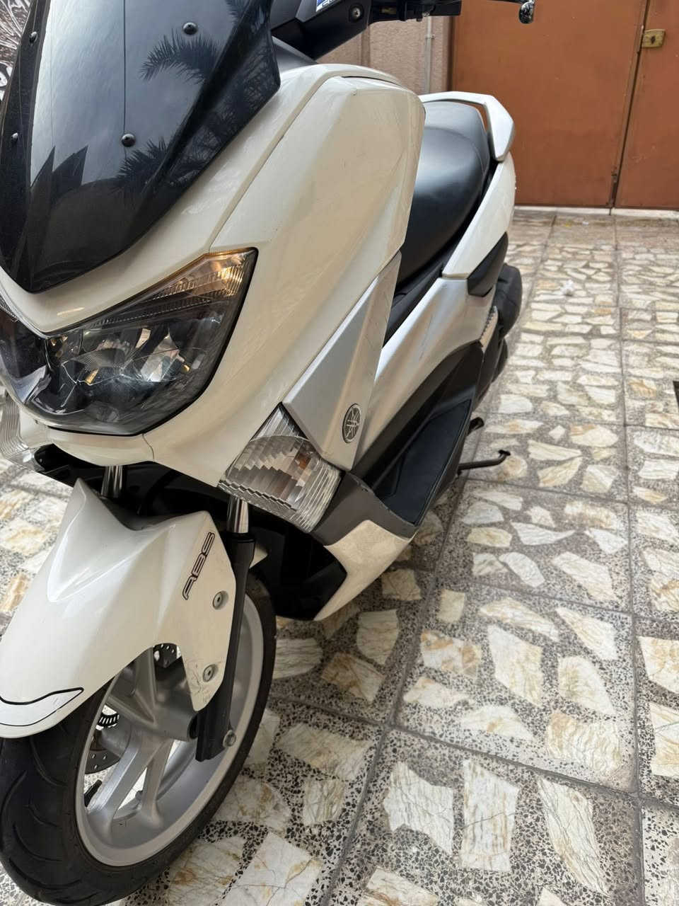 يالله سلام عليكم دراجة ان ماكس ياماها ياباني اصل دراجة نظيفة جدا ومحرك وتفاصيل كله بلاد برغي مامفتوح بيها ماشيه جوه 30 الف لسعر 13 ورقه وبيها مجال لعنوان بغداد الشعب رقم الهاتف ***********
