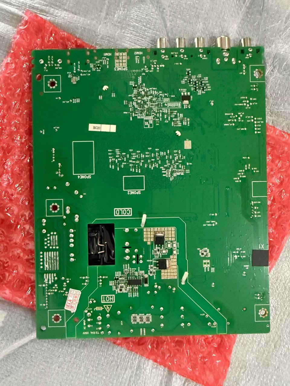 متوفر بورد تلفزيون سمارت اعتقد TCL smart 
السعر 15 الف


**إذا كنت صاحب هذا الإعلان وتريد حذفه لأي سبب، رجاءا أرسل رسالة إلى الدعم الفني**