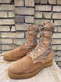 بسطال • مقاس ٤٣ • نظيف ٩٠٪