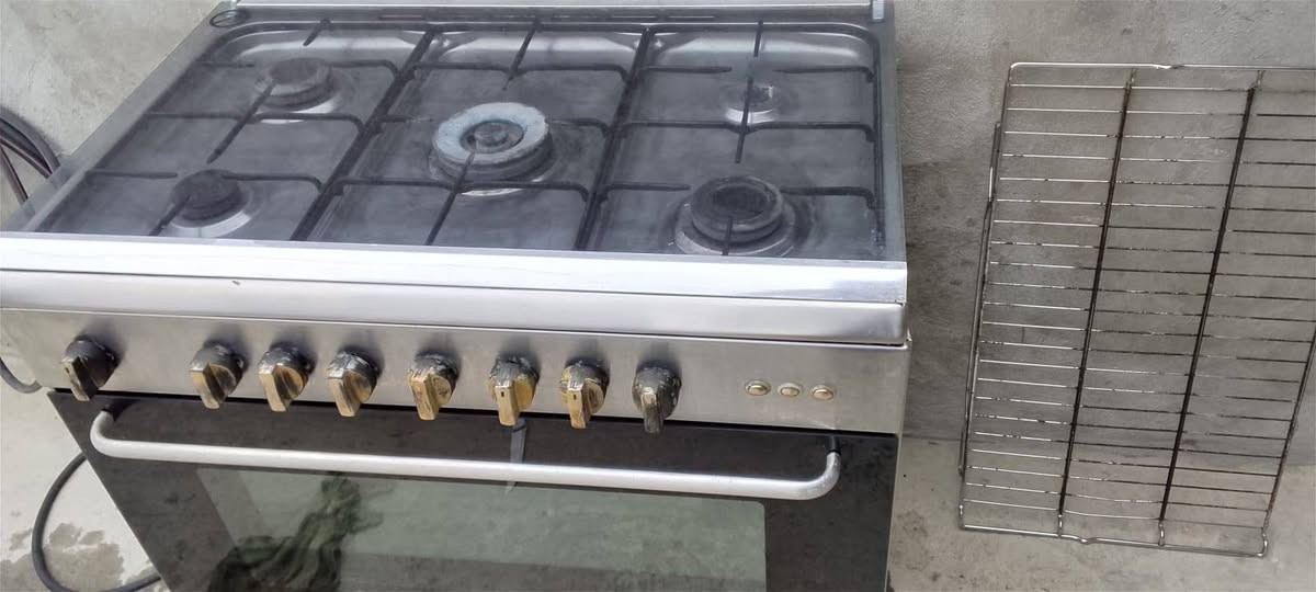 السلام عليكم بنات موجود مصلح طباخات +تنظيف عنوان رمادي اسعاره مناسبه الي ميكدر يجب طباخ هوه يجي ياخذه وينظفه ويصلحه ويرجعه الكم هذا نموذج من شغله


**إذا كنت صاحب هذا الإعلان وتريد حذفه لأي سبب، رجاءا أرسل رسالة إلى الدعم الفني**