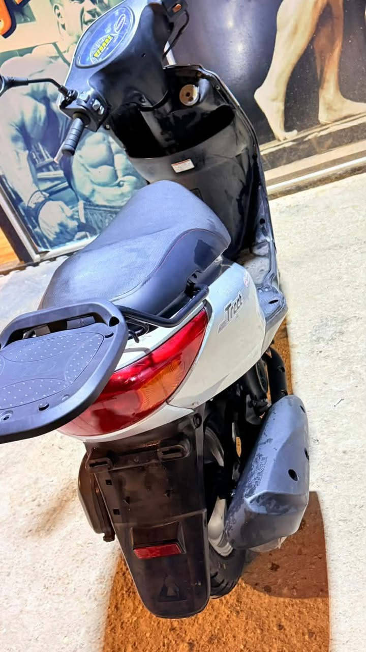 سلام عليكم
اكزز مال حاويه
جديده كلش
كفاله عامه
سعر مليون و 200 وبيها مجال
مكان بغداد الحريه
***********
