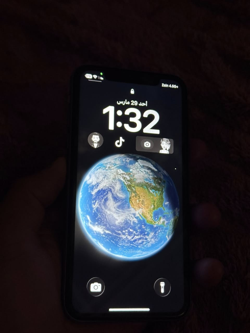 السلام عليكم
ايفون 11عادي مو مفتوح على وضع الشركة
 الظهر والشاصي بعده مغلف مال شركة
فقط دخلت رطوبه بشاشه وصارت تعلك 
مثل ماواضح بلصوره
بطاريه 75 
الذاكره 128
سعر (225)


**إذا كنت صاحب هذا الإعلان وتريد حذفه لأي سبب، رجاءا أرسل رسالة إلى الدعم الفني**