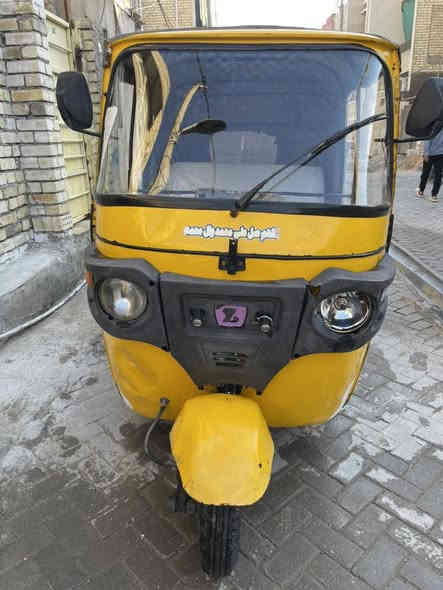 للبيع تكتك زيل موديل 18 اوراق اصليه كبل للشارع1500 مليون ونص قفل مكاني بغداد الحريه ***********
