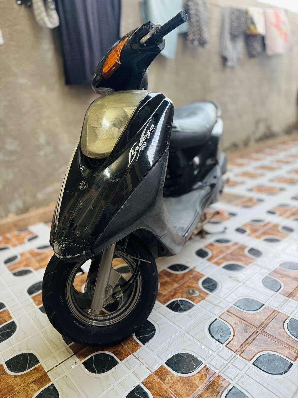 السلام عليكم بريز للبيع كفاله عامه مكينه كهربائيات كله مكفول سعره٦٥٠ وبيه مجال مكاني بسمايه /***********
