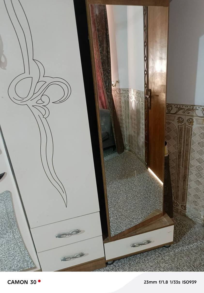 غرفه تركيه نضيفه وحلوه 9 قطع تخت نجاره 675 وبيها مجال مكان الكفل


**إذا كنت صاحب هذا الإعلان وتريد حذفه لأي سبب، رجاءا أرسل رسالة إلى الدعم الفني**