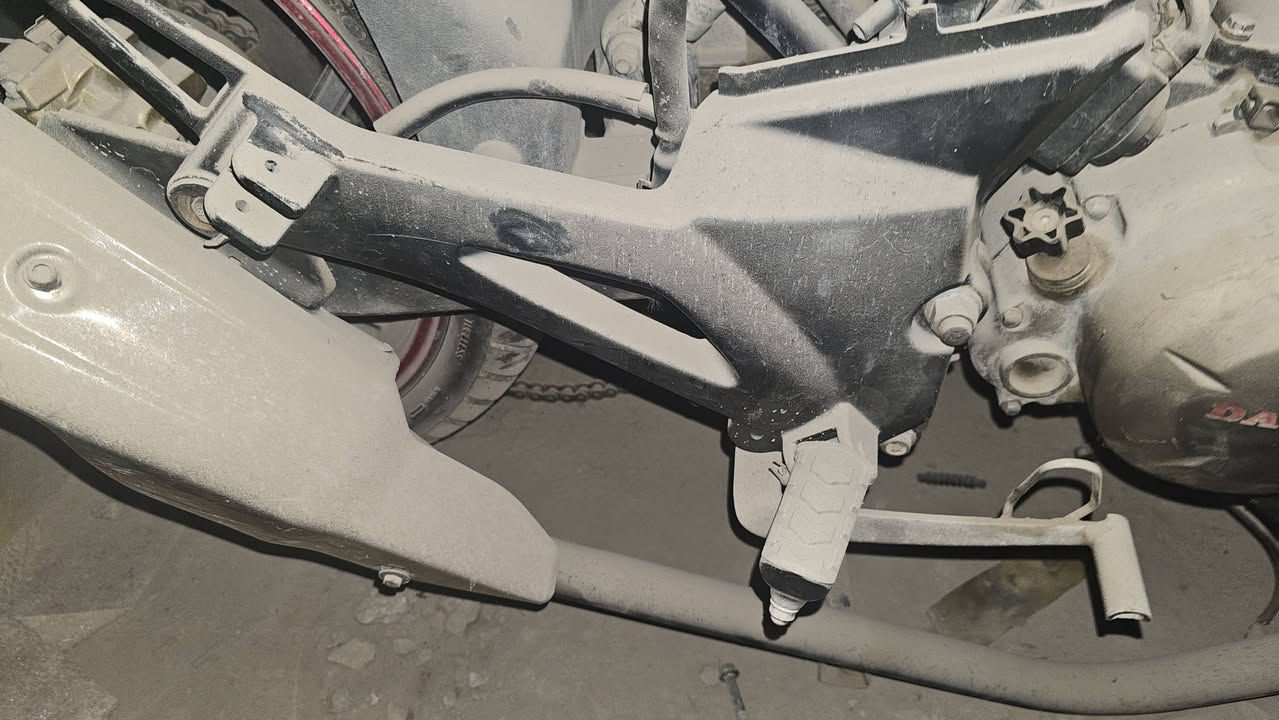 سلام عليكم غراض تفصيخ مكاني كربلاء التواصل على هذا الرقم تجي بيدك تفتح 
***********

عداد لايتي جديد

تاير جبلي امامي و ويل 

دبلات لايتي لون سلفر + دبل خلفي وسطي

فج دبل بستم + فج خلفي بستم كبير

صوندة فج قرص بريك امامي و خلفي

اذاين مازدة ينشدن على الدبل

صفاح دواسات لايتي يمين يسار يجي وياهن الدواسات اليمين و اليسار و عتلة التنمير و عتلة البريك الخلفي و الكلاص مالت الدهن

كوبلن خلفي حجم كبير 

مازدا حجم وسط لد

جامة امامي

جوزة لايتي و سويجات ثنين سجينة 

عقل دايوان ادفنجر 

ستيرن قطعتين على الدبل ينشد

ستاند صفح رياضي 

غراض بيهن جديد بس مشدود و بيهن مستعمل

كلشي و سعرة
