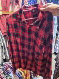 ٣٠٠قميص • نسائي • ما ملبوس