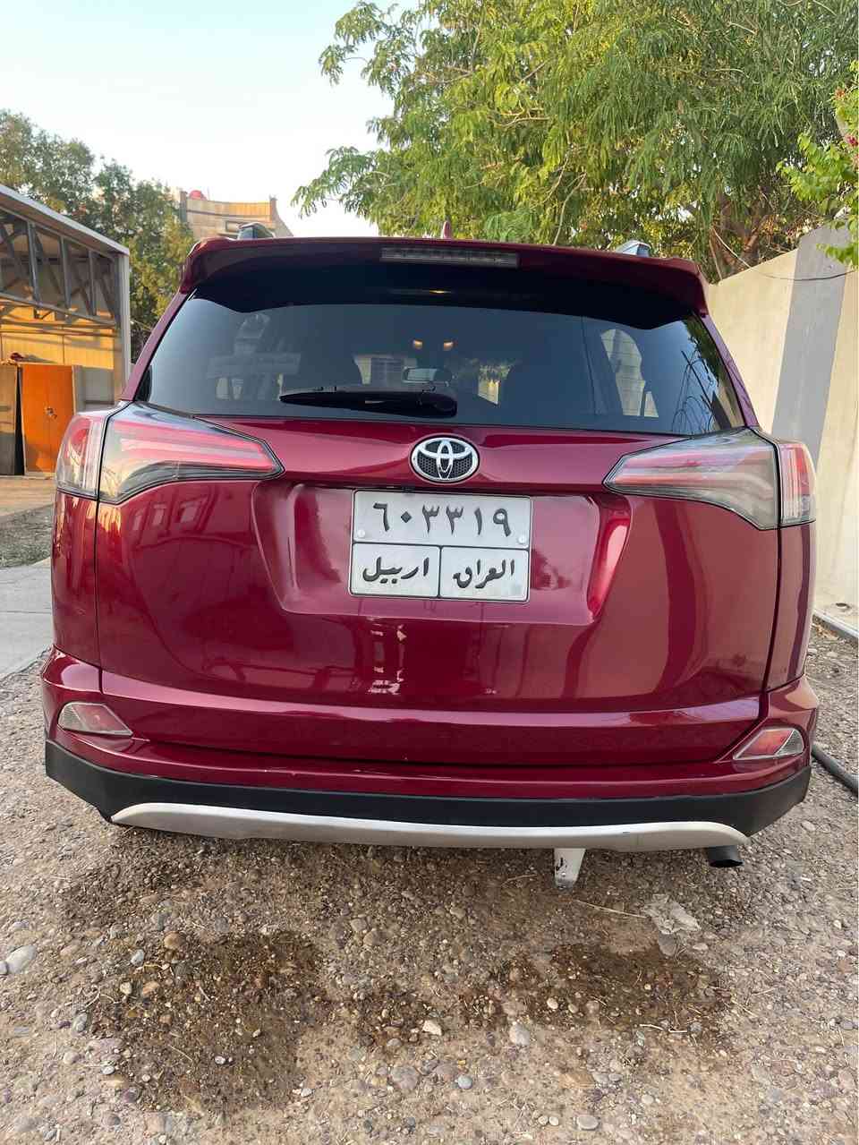 السلام عليكم 
راف فور موديل ٢٠١٨ رقم اربيل باسم شركة 
وارد امريكي 
LE
كاميرا  رادار مثبت سرعه سياقه ذاتيه
كير محرك كفاله شرط الفحص 
تخم تاير جديد 
صدر جديد 
السياره ماشيه ١٧٥
الحادث ربع جاملغ الايمن وربع البنيد مصلح 
قبغ الجنطه بيه صبغ  
بدون دواخل 
الشاصي واللغد مكفول 
السعر ١٥٥ وبيها مجال 
*********** 
*********** بغداد, العراق

