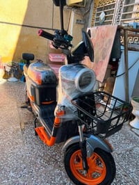دراجه شحن موديل 2025 نوع x900دراجه مطلعه من معرض نضيفه بيه 5 بطاريات  ...