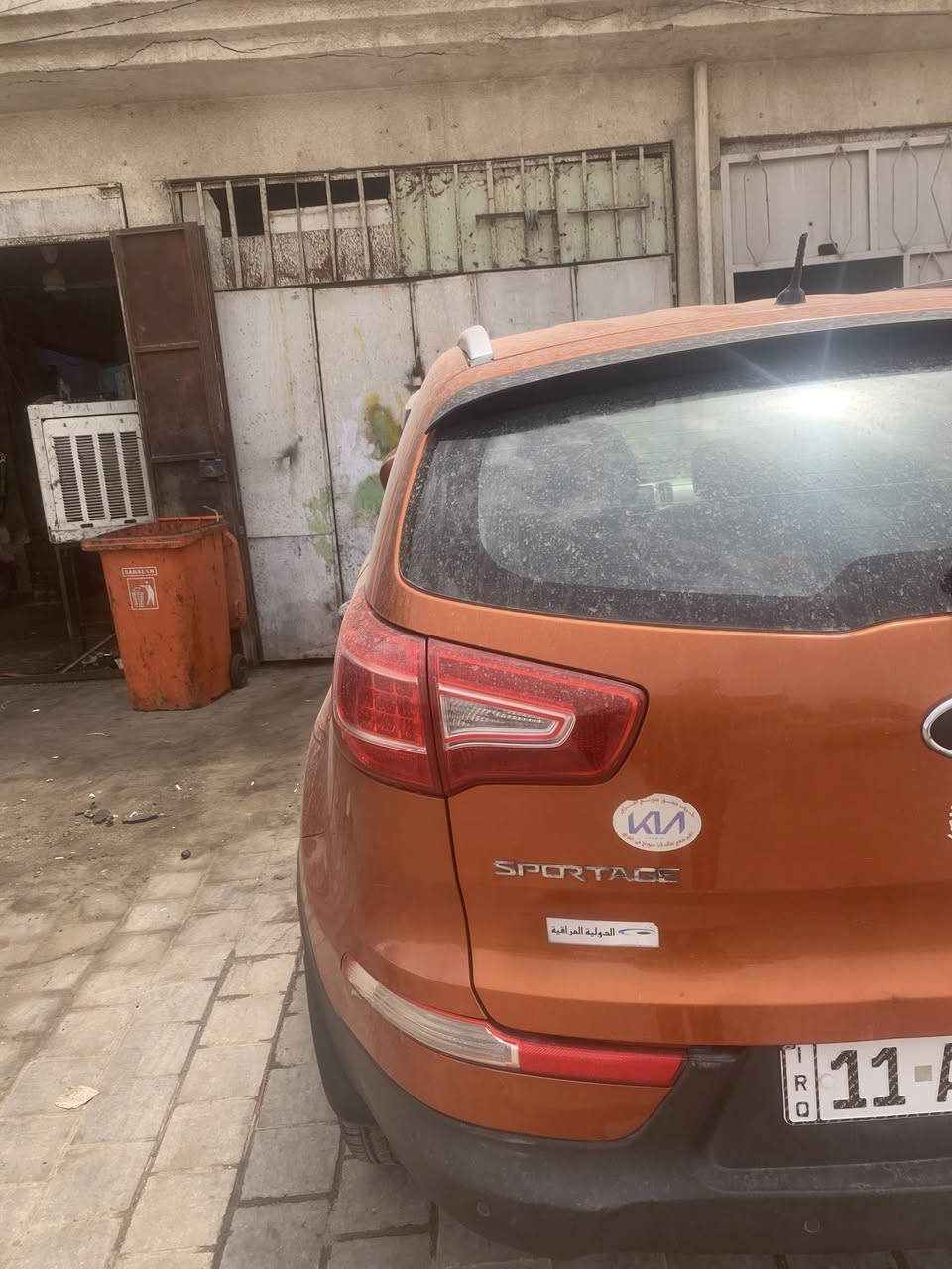 سلام عليكم     سبورتج مديل 2012. خليجي مكينه 2000 دوش  رقم بغداد   السياره جاهزه من كل النوحي 
بيه بس باب الصدر صبغ 
مكان بغداد   رقم الهاتف.  ***********
