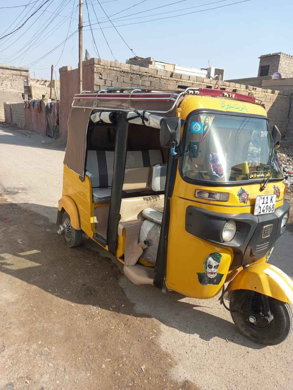 سلام عليكم تكتك 20 بيه طخات خفيفه  ما نقصه اي شي نضيفه  بدون سيبابه سعر 6 و 600 رجان مو شراي لا يتصل ،***********
