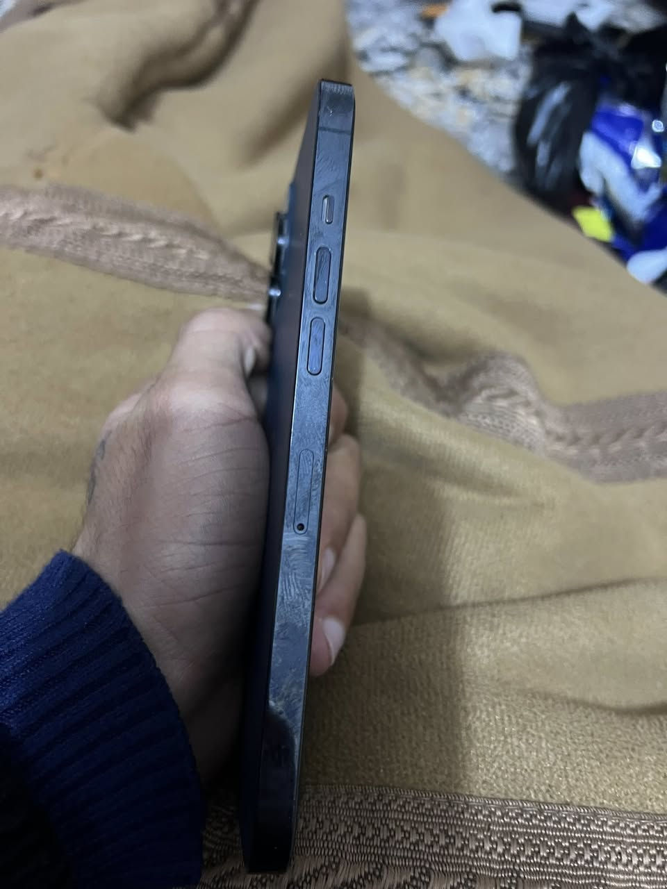 سلام عليكم آيفون 12برو ماكس الباتري78مامفتوح الجهاز كلو بل شرط هاذه رقمي خابر وتلل ***********
