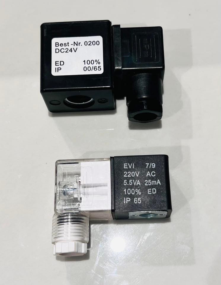 يتوفر لدينا جميع قطع غيار المكاين الصناعية 
***********
***********
***********
