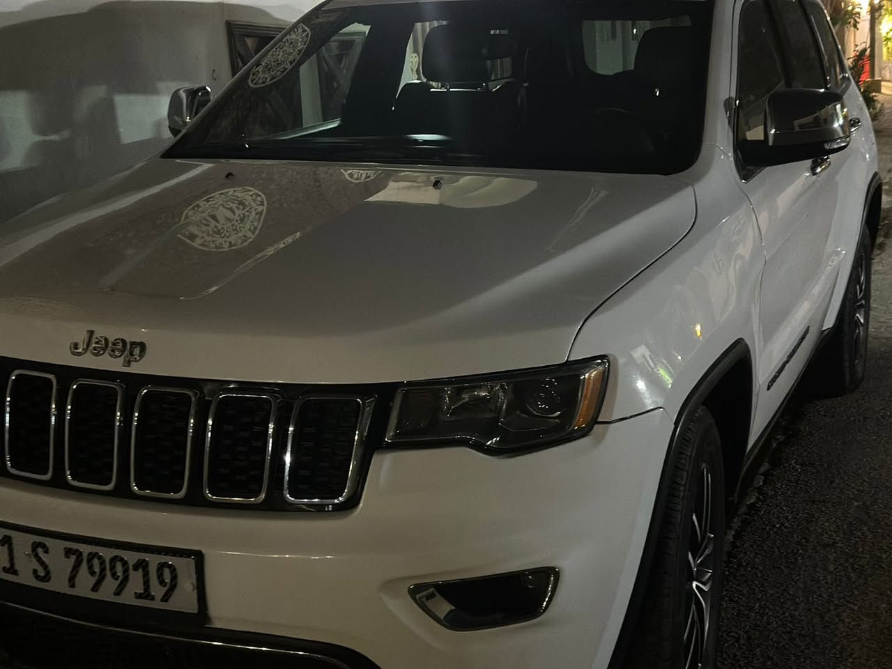 جيب وارد امريكي 2020 محرك 6 سلندر فول مواصفات بيه ضربه موضحة بالصور السعر 220 استفسار اتصل على الرقم 

‭0780 254 5791‬
