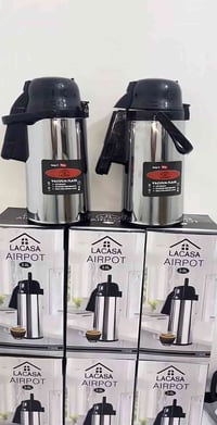 ✨ ترمس ألاكسا – سعة 3 لتر ✨ لأناقة ضيافتك ولمسة فخامة في كل صبّة ☕🌸  ✔...