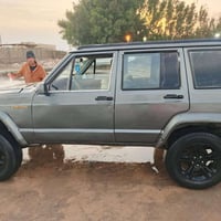 جيب شيروكي مديل 91 مكينه كير شرط سنويه ل28 راعيه يريد مداور 29 وبيه مج...