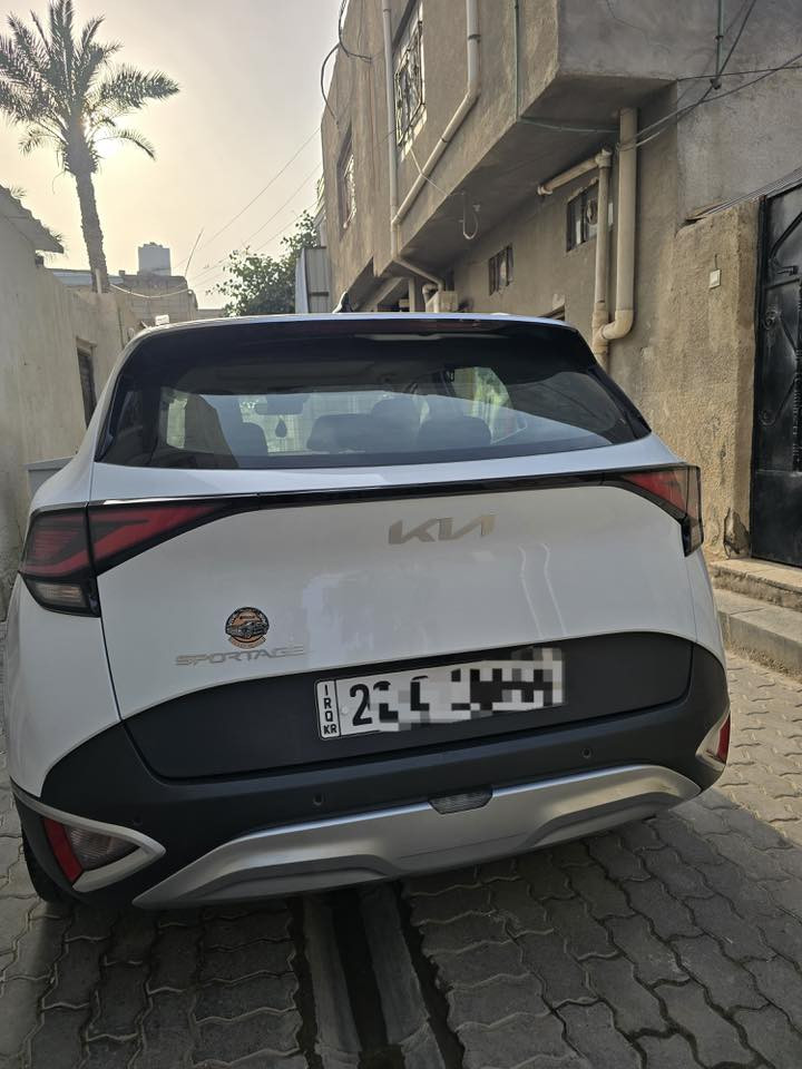 كل عام وانتي بالف خير
اليكم التفاصيل الآتية:👇🏻

♥️ الموديل سبورتج 🔥 2025 🔥
بنراما كامله
♥️ سعة المحرك 2.0L
♥️ مرتبط بناقل حركة أوتو 6 نمر
♥️ عدد AIR BAG 2 
♥️ حساسات أمامية و خلفيه 
♥️ لايت زينون + LED ونشره لكزز لد 
♥️ كشافات  اماميه زنون 
♥️ بك لايت LED
♥️ حجم الاطار ويل كاب كروم 19  
♥️ 4 دسك
♥️ ماسحة خلفية
♥️ اريل نفكيتر 
♥️ مفتاح التشغيل بصمة و تشغيل عن بعد 
♥️ فتح الصندوق كهرباء 
♥️ شاشة Apple Car play
♥️ كاميرا دوارة
♥️ الانارة الداخلية LED
♥️ حركة المقاعد الأمامية كهرباء
♥️ تدفئة المقاعد الأمامية 
♥️ تدفئة المقود
♥️ مثبت السرعة Cruise
♥️ المودات والأوامر الصوتية
♥️ أوضاع القيادة  Drive Mode 
♥️ حساسات ضغط اطارات 
♥️ مقود جلد حياكة 
♥️ شفتات ستيرن 
♥️تبريد بيانو شاشة
♥️قطعتين تبريد 
♥️ ا ABS 
♥️سايد بريك بصمه ا Auto Hold   أوتو هولد
♥️ نظام مانع الانزلاق
♥️ نظام نزول المنحدرات 
♥️ اشارة في المرايا الجانبية رادار 🔥
♥️ مخرج منفذ الطاقة ⚡
♥️شاحن هاتف Wireless 
 السعر 227 وبيها مجال  ماشيه 33 الف        العنوان البصره   للاستفسار ***********
