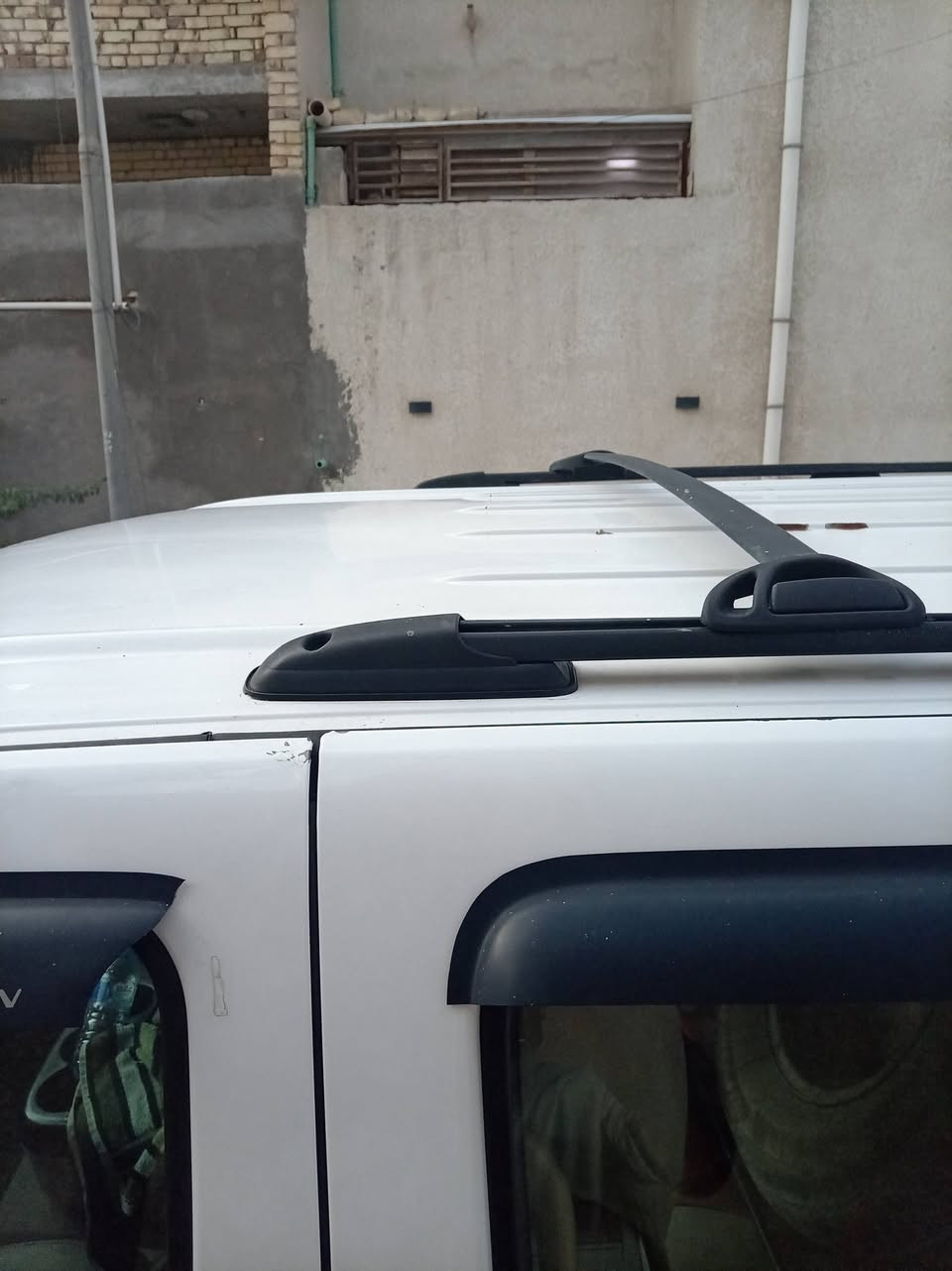 للبيع تاهو أدوات أدوات كيره اخربط سعره 50ورقه مكانه بل بصره بدون كصه موبايل ***********
