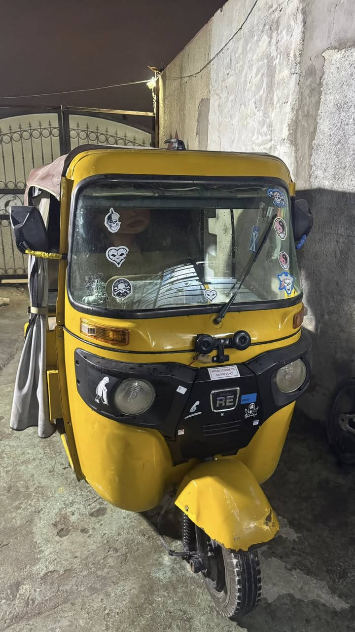 سلام عليكم تكتك للبيع موديل  2018/12اوراق كاملة  كهربايات كامله  محرك نضيف تكتك جاهزه اي نقص ما بيهه مكاني بغداد الزعفرانية السعر اربع ملاين ونص 45000000الستفسار عله هاذ الرقم ***********
