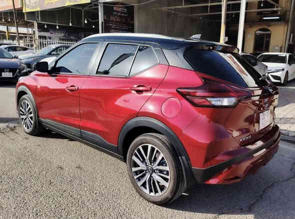 *تحية طيبة لجميع المتابعين *
****السعر 145 ورقة ****
للبيع نيسان كيكس. 
موديل 2024. 
مواصفات SV
السيارة ماشية  الف فقط يعني زيرو👌
رقم الشاصي 3N1CP5CV8RL560879
محرك 1600 اربعة سلندر. 
اللون ماروني وسقف اسود ابلادي. 

المواصفات SV
دخول ذكي. 
بصمة تشغيل وتشغيل عن بعد. 
رادار امامي و رادارات جوانب. 
حساسات خلفية وتوقف ذاتي. 
كاميرا خلفية وتحديد مسار. 
فول تحكم استيرن. 
نقطة عمياء. 
هاند بريك بصمة. 
ومواصفات اخرى كثيرة. 

الضرر. 
تبديل كير السيارة. 

السيارة بدون صبغ* كل قطع السيارة ابلادي وايضا ً لايتات السيارة ابلادي. صور الحادث وتقرير السونار مرفقة في الاعلان. 

السيارة كاتي تترقم شمال العراق
أربيل * سليمانية *دهوك. 

للاستفسار اكثر عن السيارة يرجى مراجعة معرض المربد لتجارة السيارات. او الاتصال على الرقم 
***********
