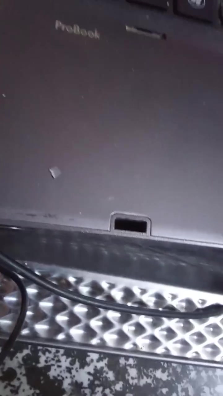 بايسكل جديد جديد  استخدام ثلاث ايام حجم 20 سعره قفل 80 ألف. وبايسكل حجم 26 ياباني باله سعره 25 ألف.اخوان مامتواجد عالفيس ولا ماسنجر. فقط اتصال على الرقم . ‏‪‪كربلاء
‏‪‪0780 211 6313‬‬‏ 
حاسبة لابتوب شغالة تكنيك كيبورد ماوس . بي نقص ٤ دكم بالكيبورد انطيك ويا كيبورد خارجي مع ماوس. الشاشة بيهه طبعه مثل ما اموضح بالصور مابيهه اي تاثير .مواصفات اللي اعرفهن بالصور ونظافتهه گدامك بس البطارية ماتاخذ شحن. يعني تشتغل الحاسبة مباشرة واذا طفت الكهرباء تطفه الحاسبة. . السعر قفل 75 ألف 
بايسكل جديد جديد  استخدام ثلاث ايام حجم 20 سعره قفل 80 ألف. وبايسكل حجم 26 ياباني باله سعره 25 ألف.اخوان مامتواجد عالفيس ولا ماسنجر. فقط اتصال على الرقم . ‏‪‪كربلاء
