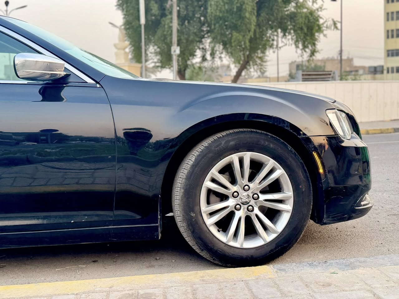 سلام عليكم
اوباما c300 للبيع 
موديل 2016
‏‎• اللون: اسود 
‏‎ • ماشي: 78  .  الف  ميل 
‏‎ •  استخدام خاص
‏‎ • دخول كلين بدون حادث 
‏‎ • صبغ بالعراق اقل من  40 سنتمتر بالجاملق الايمن 
‏‎ • مواصفات كاملة:�
‏‎ ◦ كشن + تدفئه
‏‎ • بانوراما 
برده خلفيه‎
خزن ميموري   
ستيرن تدفئه‎

‏‎ويل 18 مكسيكي 

‏‎رقم بغداد مميز 

‏‎📍 مكان السيارة: بغداد – الرصافة 

للاستفسار 
‏‎📞 اتصال: ***********
