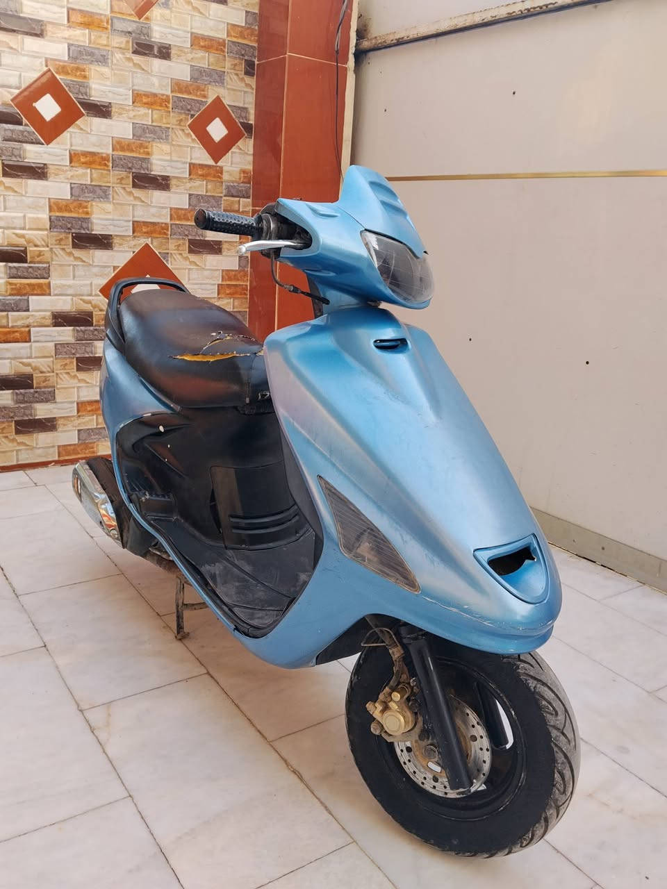 اللهم صل على محمد وال محمد 
البيع دراجه فراشه كرستال فحل دسك
دراجه بلاديه ومختمة من جميع الجهات 
مكينه بلاديه برغي مامفتوح بيه عل فحص 
كهربائيات كامله نكره سلف وهندر كلشي شغال
مكان حله _ أبي غرق 
للأستفسـار الاتصـال على الرقـم 
- *********** -
