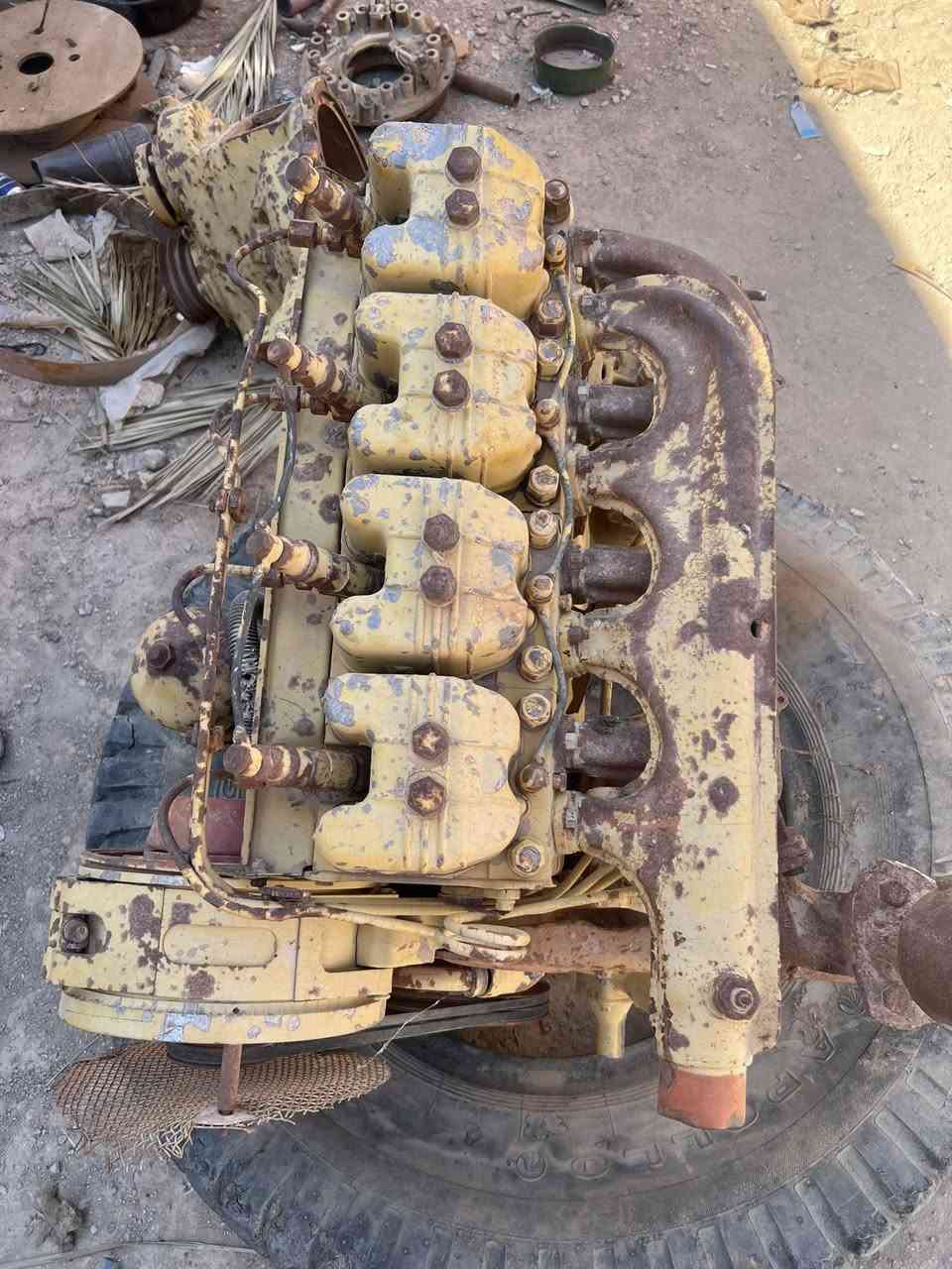 محرك للبيع اتحاد سوفيتي مبي ضرر مثل ما موضح بالصورة فطر واحد من الكورات متروك صارلة اكثر من ١٠ سنوات 

***********
