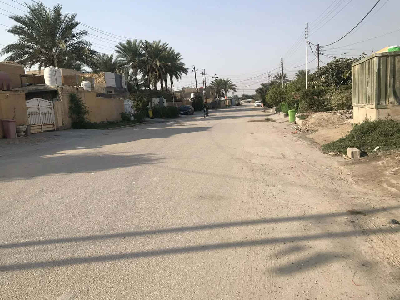 بيت للبيع مساحة ٥٥٠ متر
طابقين طابق الاول⬇️
مطبخ 
غرفتين كبار
صالة
هول 
مجمع صحيات داخلي 
صحيات خارجية 
استقبال

طابق ثانية ⬇️
صالة 
غرفتين 
استقبال
مطبخ 
مجمع صحيات

عنوان محاويل حي العسكرية شارع العريض قرب اسواق امير المعموري 

مجاري
تبليط 
بيت زراعي مشمول بطابو 

***********
