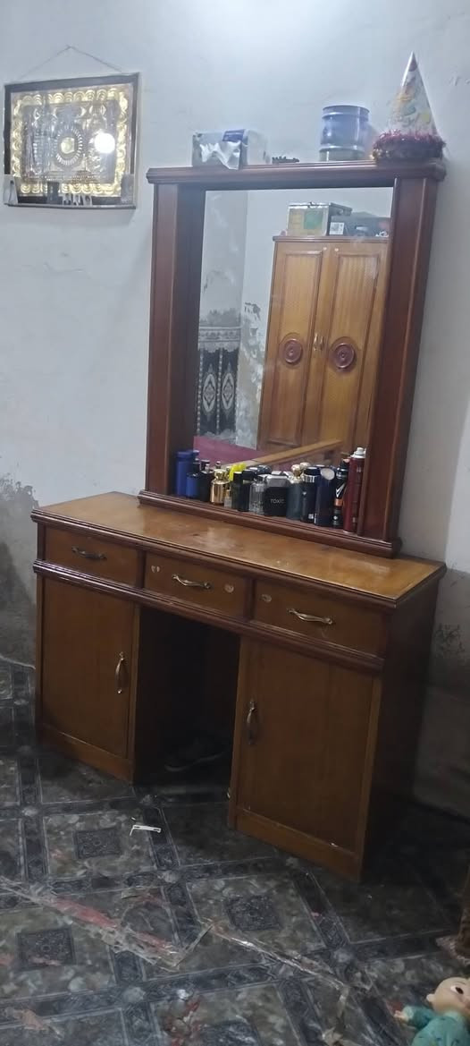 سلام عليكم غرفه نوم للبيع صاج الاصلي وثكيل مو سوكيه هيه ودوشك سعر ٤٥٠ وبيها مجال الغرفه حيل نظيفه


**إذا كنت صاحب هذا الإعلان وتريد حذفه لأي سبب، رجاءا أرسل رسالة إلى الدعم الفني**