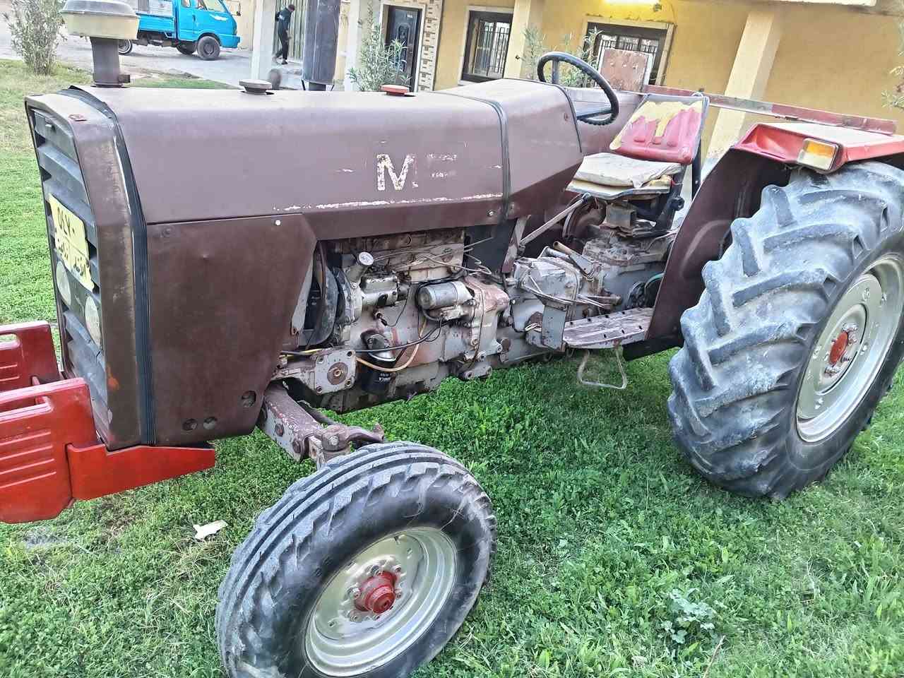 السلام عليكم مكينه فارقه للبيع حجم 275 رقم سنويه انبار المكان التاجي سبع البور ***********
