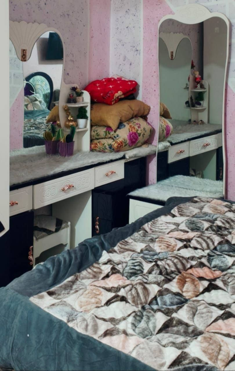 غرفه تركي سعر ٦٥٠ مع شد وفتح ونقل بيها مجال قليل مكان سماوه نيسان ***********
