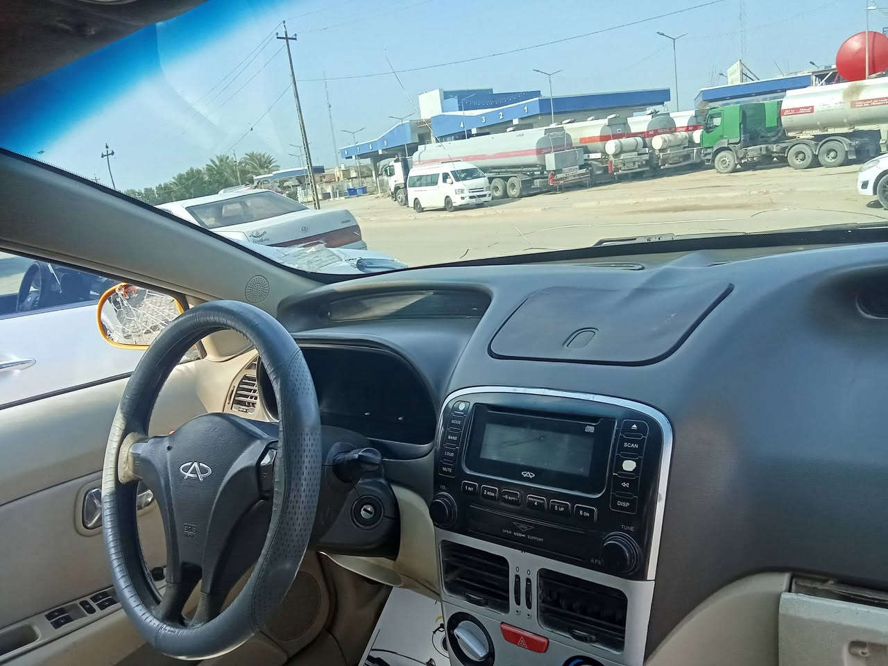 شيري فلاوين 2013كير ومحرك كورلا حديث السعر 27وبيها مجال ***********.     العنوان نجف كوفه
