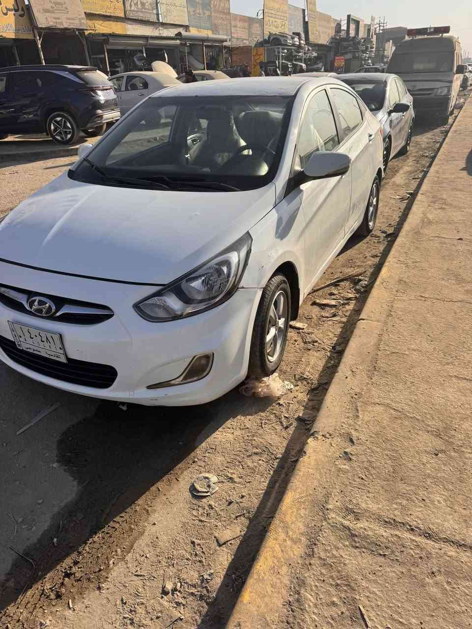 اكسنت للبيع ١٦ / ١٦٠٠ قاديسه 
بيه ٣ قطع  السعر ٧٧ وبيه مجال الي مو شراي لاتخار وتعبني  مكاني بابل *********** 
مكينه وكير جدد
