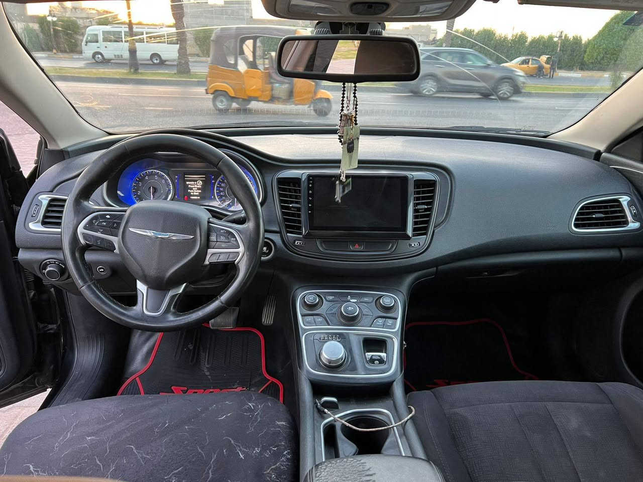 كرايسلر c200 موديل2015محرك 2400 كير ماوس تبريد شغال شاشة كبيرة حادث باب وجاملغ مصلحات نفسهن السعر95 وبيها مجال بسيط للشراي
مكاني بغداد***********
