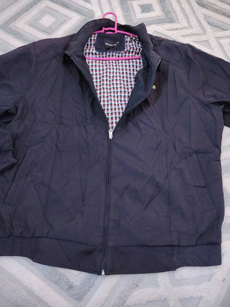 قمصلة رجالي – Ekolim Collection
المنشأ: أوروبي (بولندي)
القياس: إكس لارج (XL)
الحالة: نظيفة  
القماش مريح ومناسب للّبس اليومي أو الرسمي

💰 السعر: 20 ألف دينار شامل التوصيل
📦 التوصيل متوفر لجميع المناطق

للاستفسار أو الحجز راسلني خاص ✉️ او *********** واتساب
