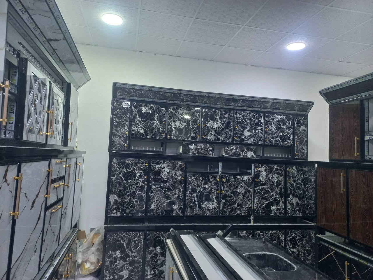 وصلتنا وجبة مطابخ جديده العنوان الرمانه قرب الجسر للاستفسار الاتصال على الرقم ***********
