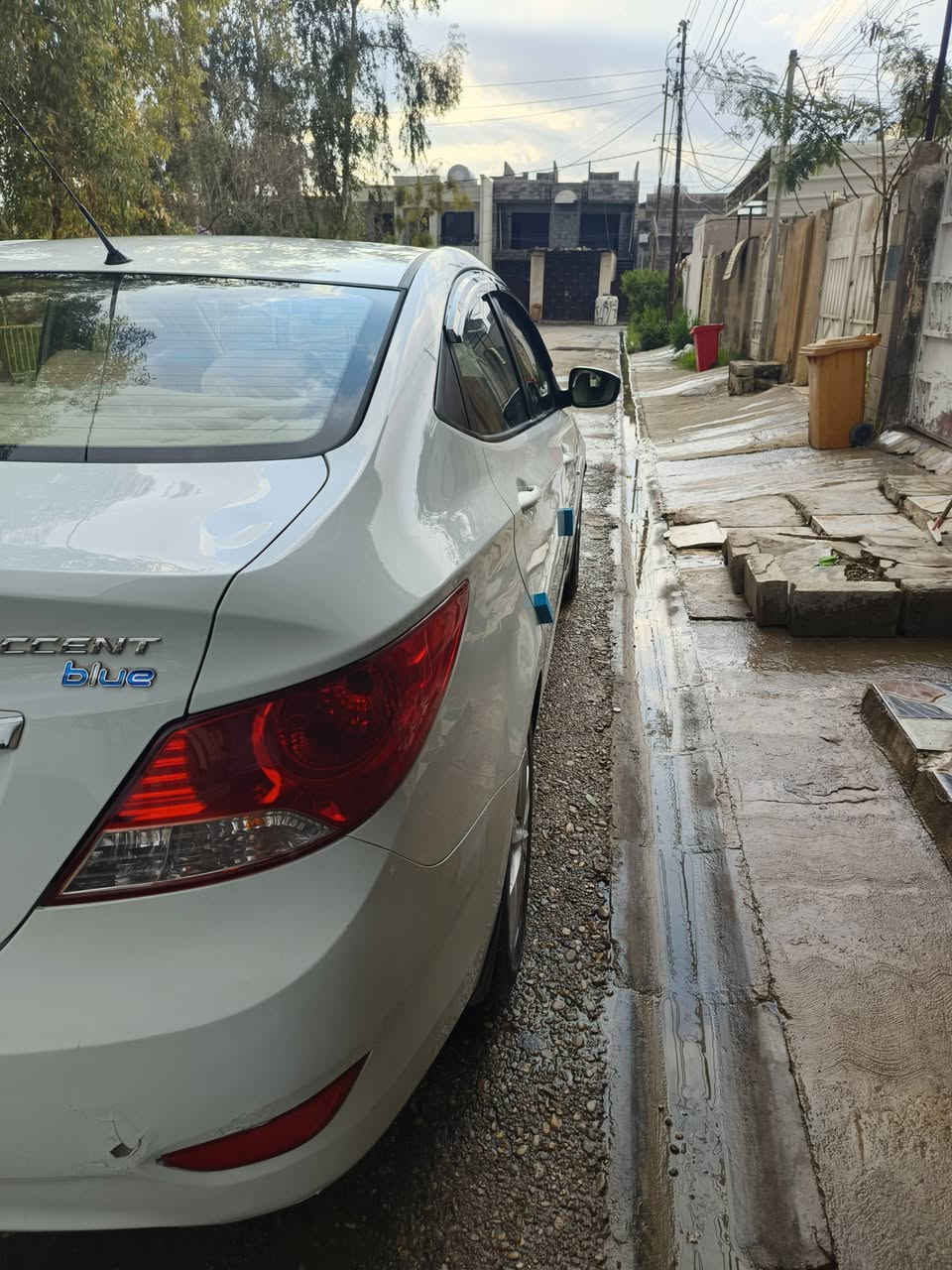 سلام عليكم سياره اكسنت خليجي 2012 سياره مكفوله من صبغ والضربه رقم اربيل دولي مكان سياره كركوك حي عسكري سعر 110وبي مجال ***********
