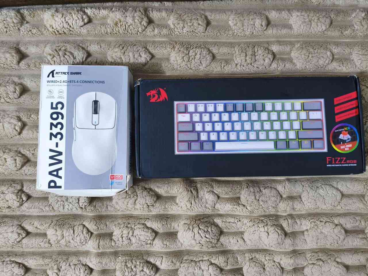 السلام عليكم
تجميعة كاملة  للبيع  
المواصفات 

المعالج: i5 9400f
الكرت: Gtx 1650super
اللوحة: msi H 310MPro
الرام : 8 DDR4 
التخزين: ssd 128&hdd 1t
البور: 500w
Caes 4 fan RGB
*مشكلة الحاسبة من اثبت تعريف كرت الشاشة تصبح الشاشة سوداء الا احذف التعريف يله تشتغل الحاسبة 

الكيبورد: Redragon fizz rgb 
الماوس: attack shark PAW-3395
الشاشة:  Aoc 27 inch 165 hz FHD ips

السعر 600 الف 
المكان / الناصرية


**إذا كنت صاحب هذا الإعلان وتريد حذفه لأي سبب، رجاءا أرسل رسالة إلى الدعم الفني**