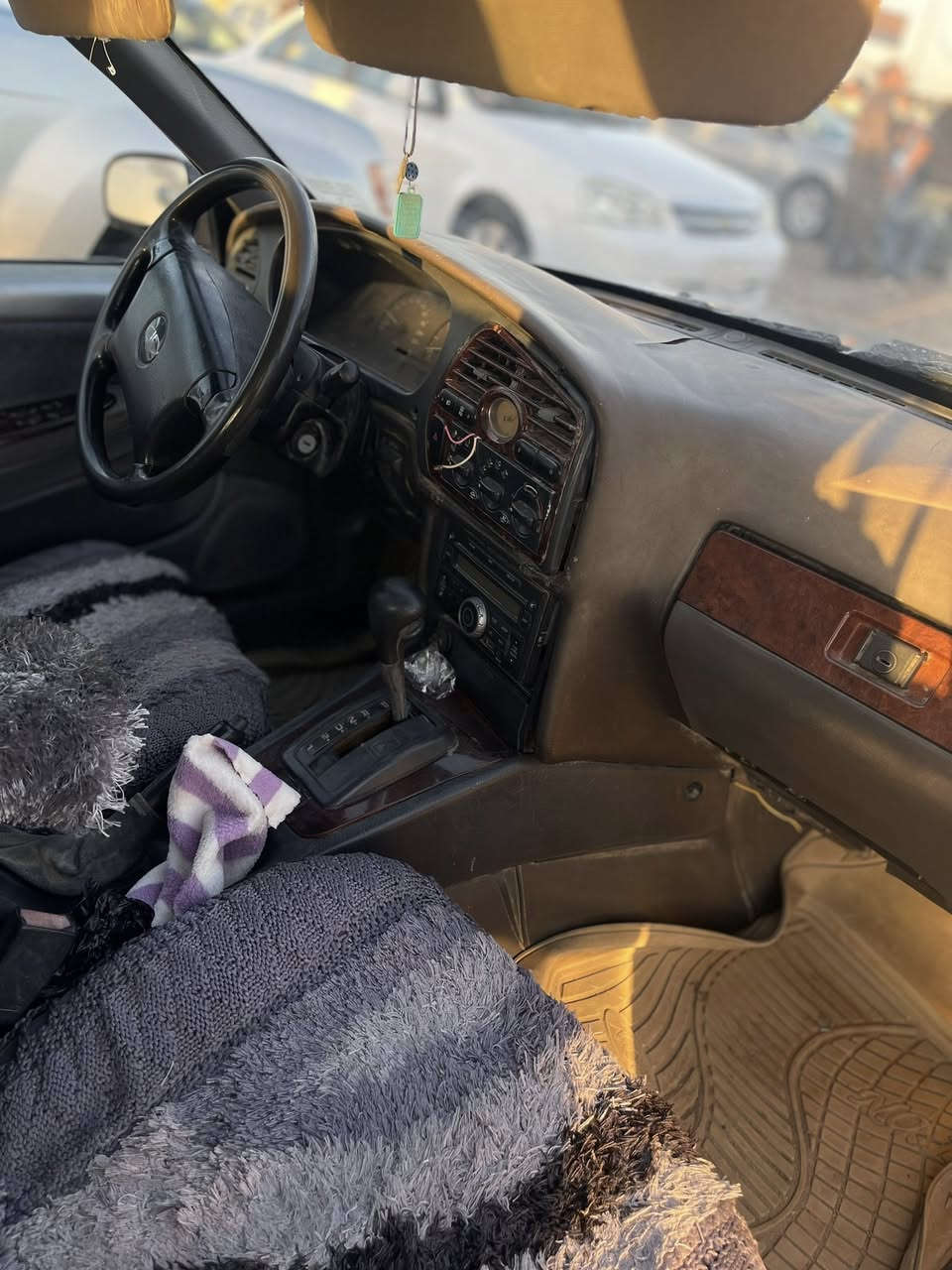 السلام عليكم سيارة برنس فراشة للبيع السعر 26 وقابل للتفاوض المحرك كايم للامانة للاستفسار ***********
