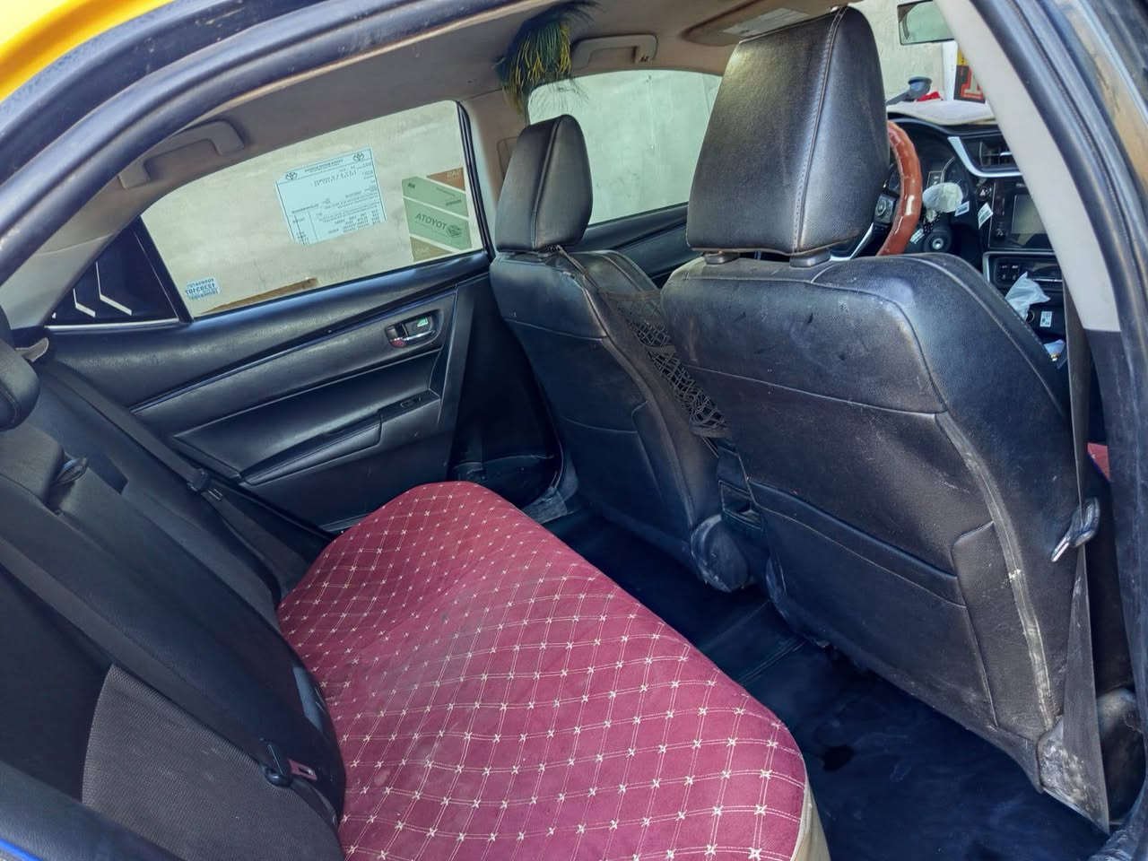 السلام عليكم
كورلا تكسي للبيع 19s بسمي رقم 26 منضومه غاز + دفتر بانزين تبديل جاملق الأيمن فقط الباقي كفاله عامه 
العنوان : كركوك عمل الشعبي 
السعر : 155 بي مجال للطيبين 
الاستفسار الاتصال ع هاذا الرقم : *********** 
رجاءاً الشراي فقط يتصل !
