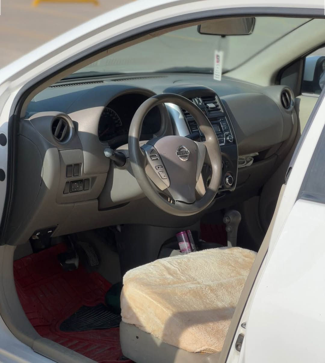 nissan sunny 2016
نیو پارجەی بۆیاغە 
گێڕ مەکینە بەشەرت سەیارەکە هەموو شتی بەشەرت فایبەر واتسئاپ(***********) سەعر ٩٢ مجال أربيل, العراق
