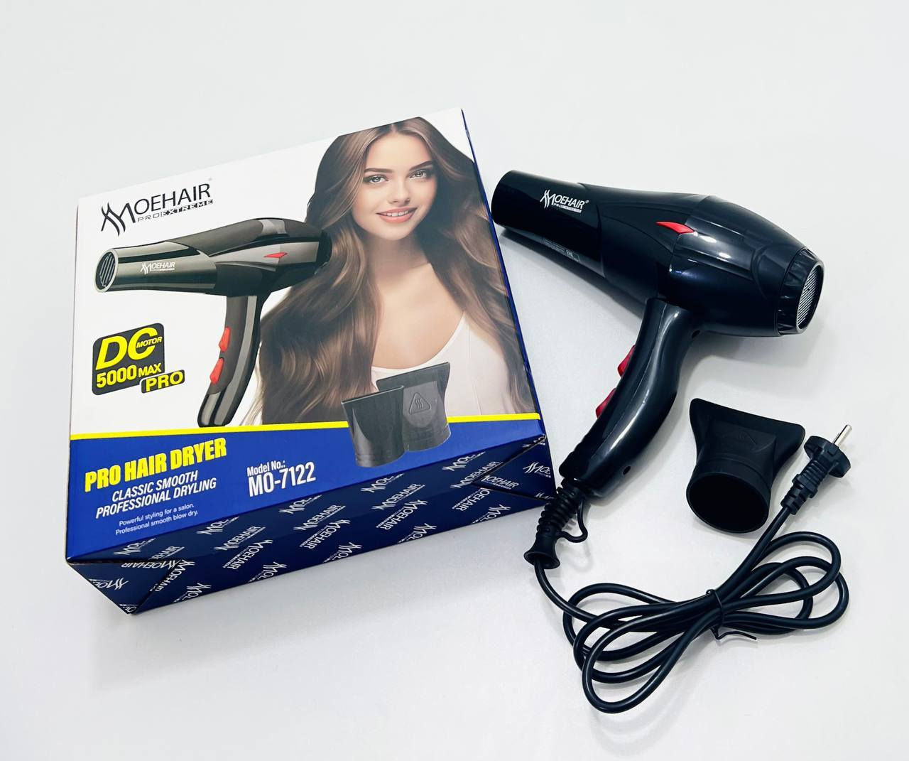 شسوار موهير لتجفيف الشعر🌏🎗💇‍♀️ 
مزود بخاصية السيراميك والتيتانيوم
كما يتميز بحمايته للشعر المصبوغ
تقنية قوة التفاف الهواء.... ⚡
لضمان حماية الشعر من التلف...❗ 
سشوار مضموون ومكفول....
يجفف الشعـر بسرعة فائقة 
القدرة الكهربائية 6000w
أهم المميزات
2 درجه حرارة
سرعتـان 
شكل جميل ومميز⚡


**إذا كنت صاحب هذا الإعلان وتريد حذفه لأي سبب، رجاءا أرسل رسالة إلى الدعم الفني**